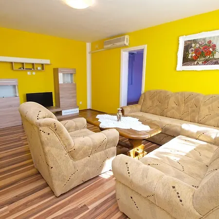 With Pool 1138 Apartment