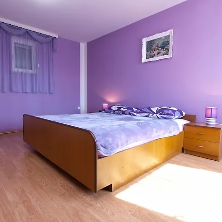 Apartment With Pool 1138 Vodnjan