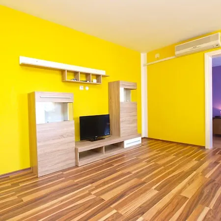 With Pool 1138 Apartment *